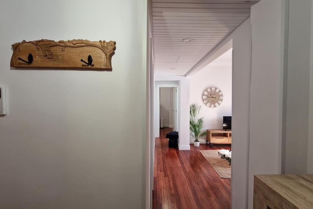 Cozy Apartment In The City Center By Aloha Bilbao Bagian luar foto